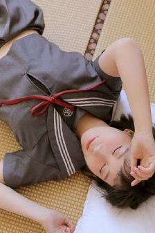 36位女子撒尿看正面视频